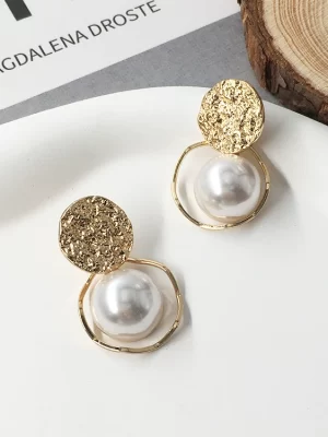Gold pendant diamond earrings