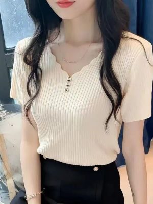 Summer women’s knitted vest