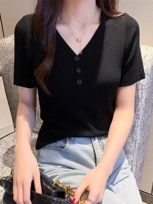 Summer women’s knitted vest